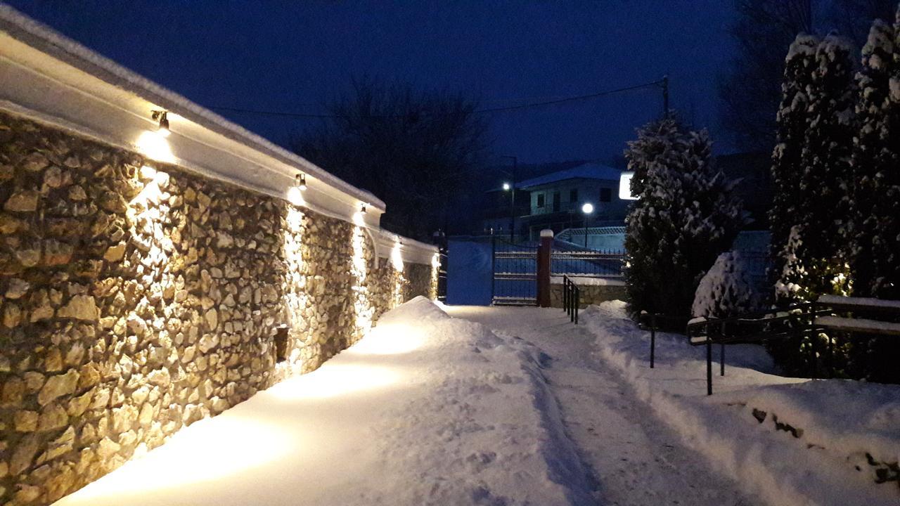 Smallhotel - Vevi Экстерьер фото